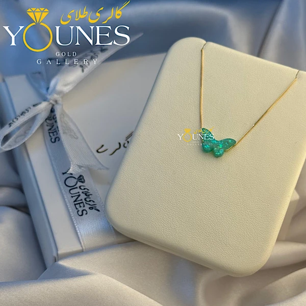 گردنبند طلا سنگ اپال پروانه سبز